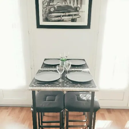 Apartment Royal By Beds4wanderlust - Place Du Marche Avec Parking Prive