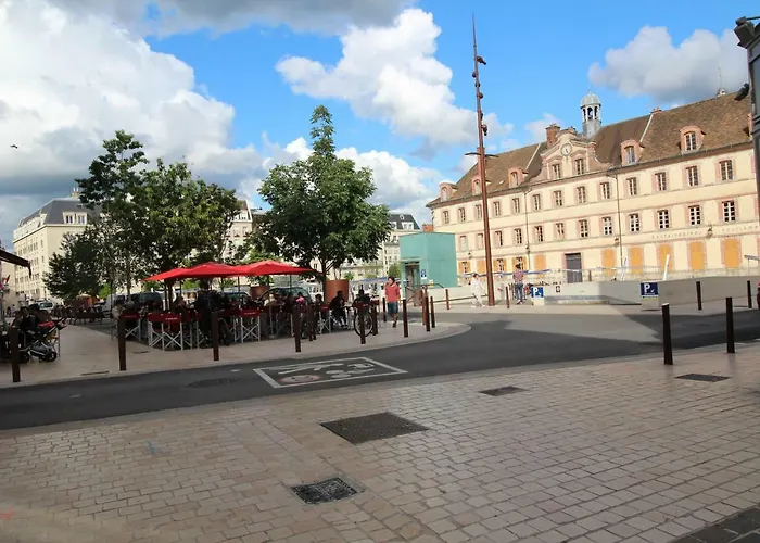 Apartamento Royal By Beds4wanderlust - Place Du Marché Avec Parking Privé Fontainebleau